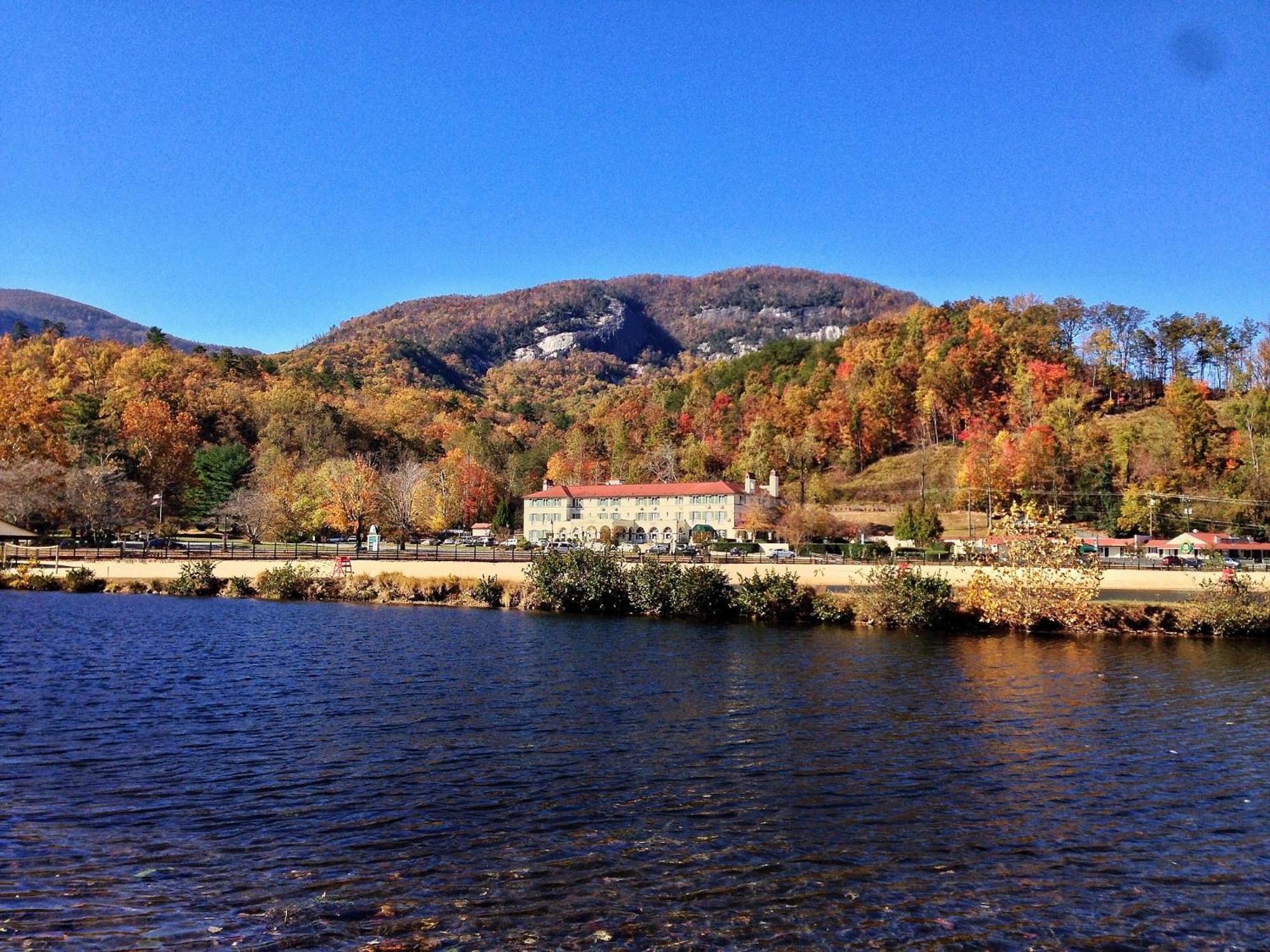 Lake Lure Inn And Spa ภายนอก รูปภาพ