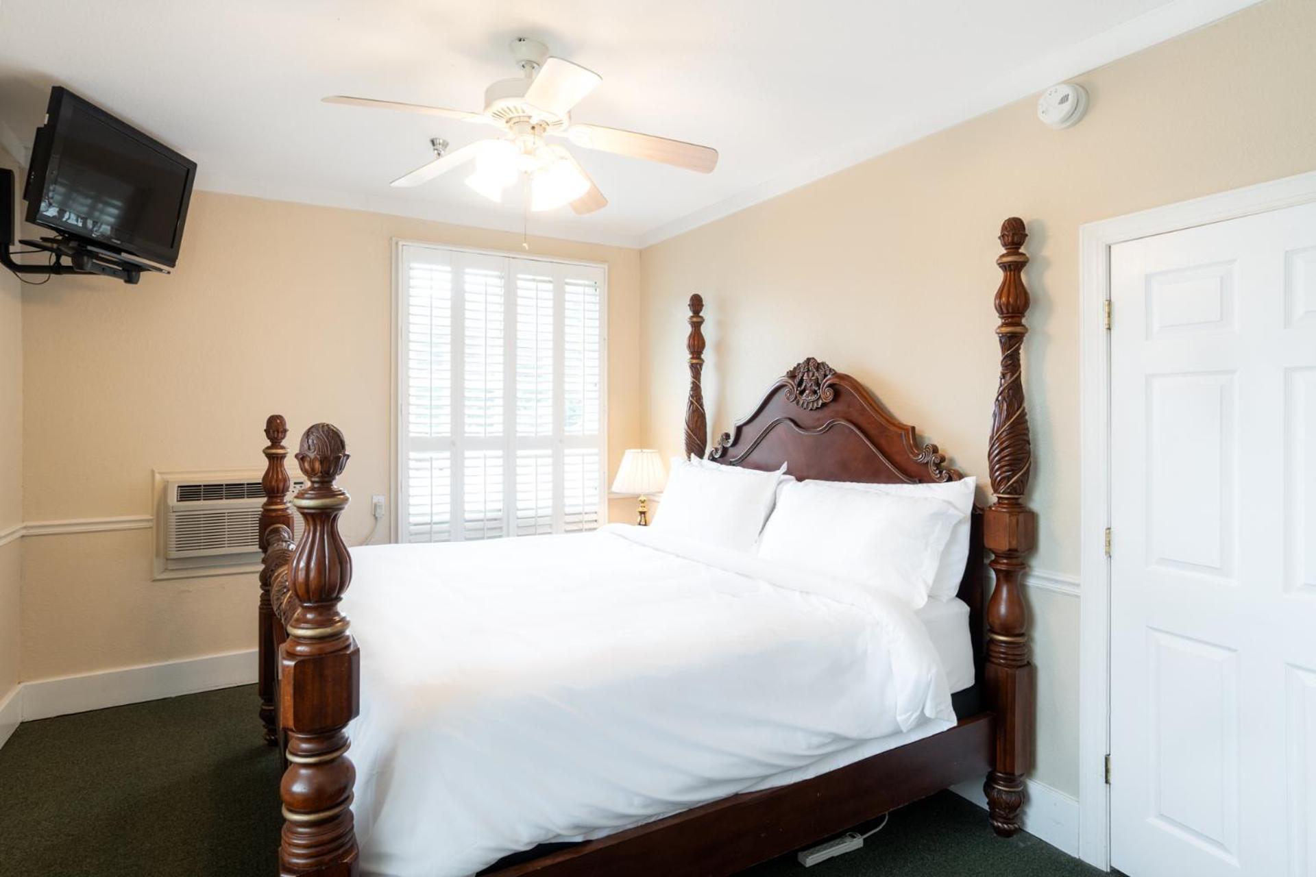 Lake Lure Inn And Spa ภายนอก รูปภาพ
