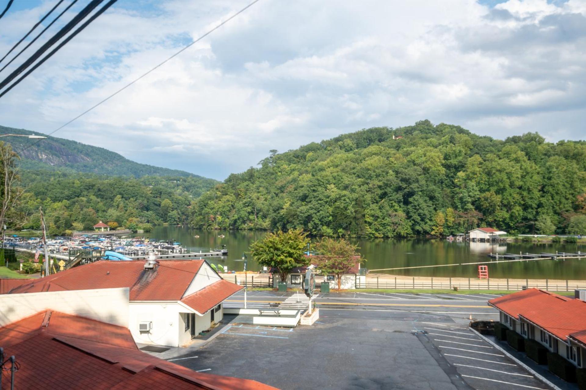 Lake Lure Inn And Spa ภายนอก รูปภาพ