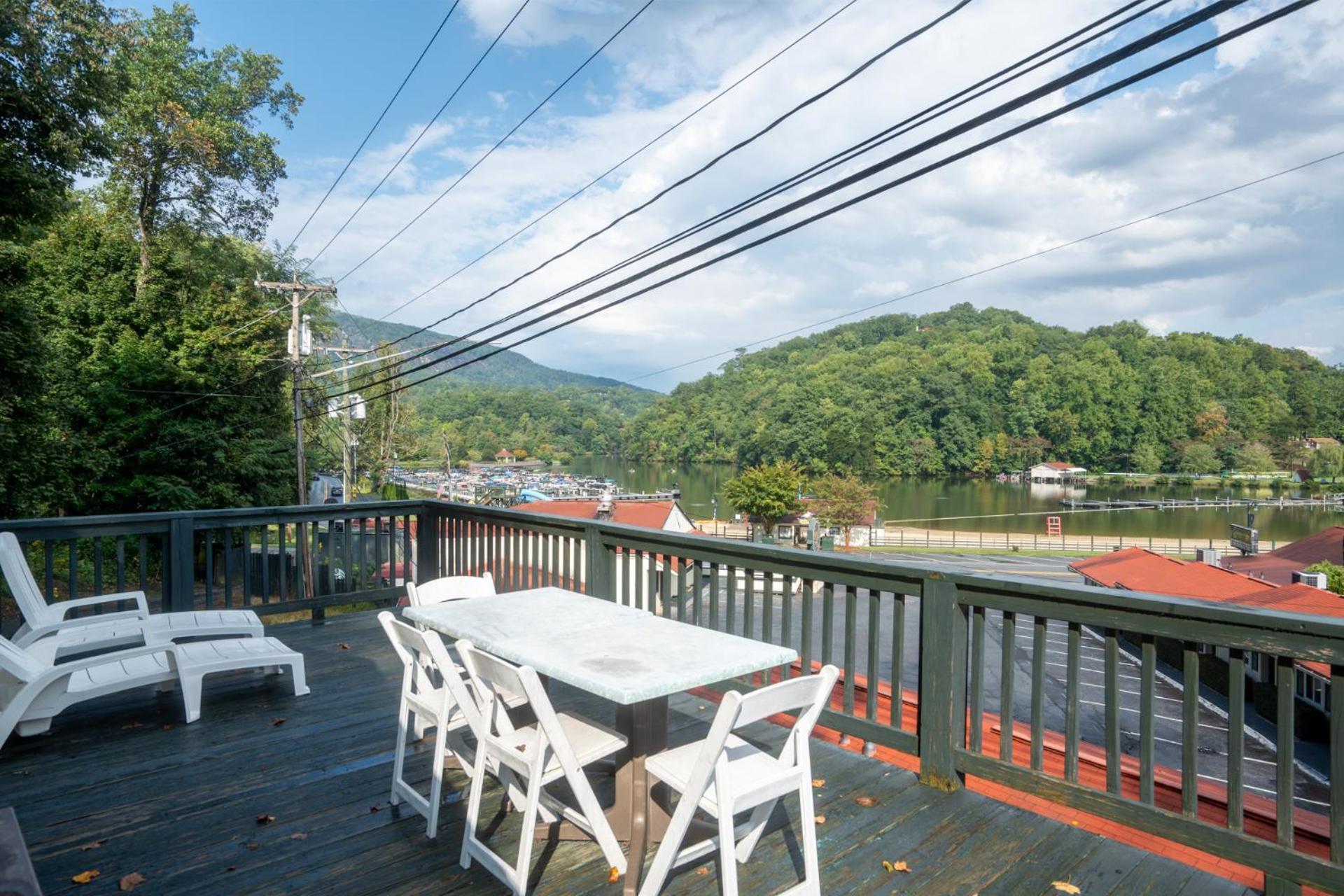 Lake Lure Inn And Spa ภายนอก รูปภาพ