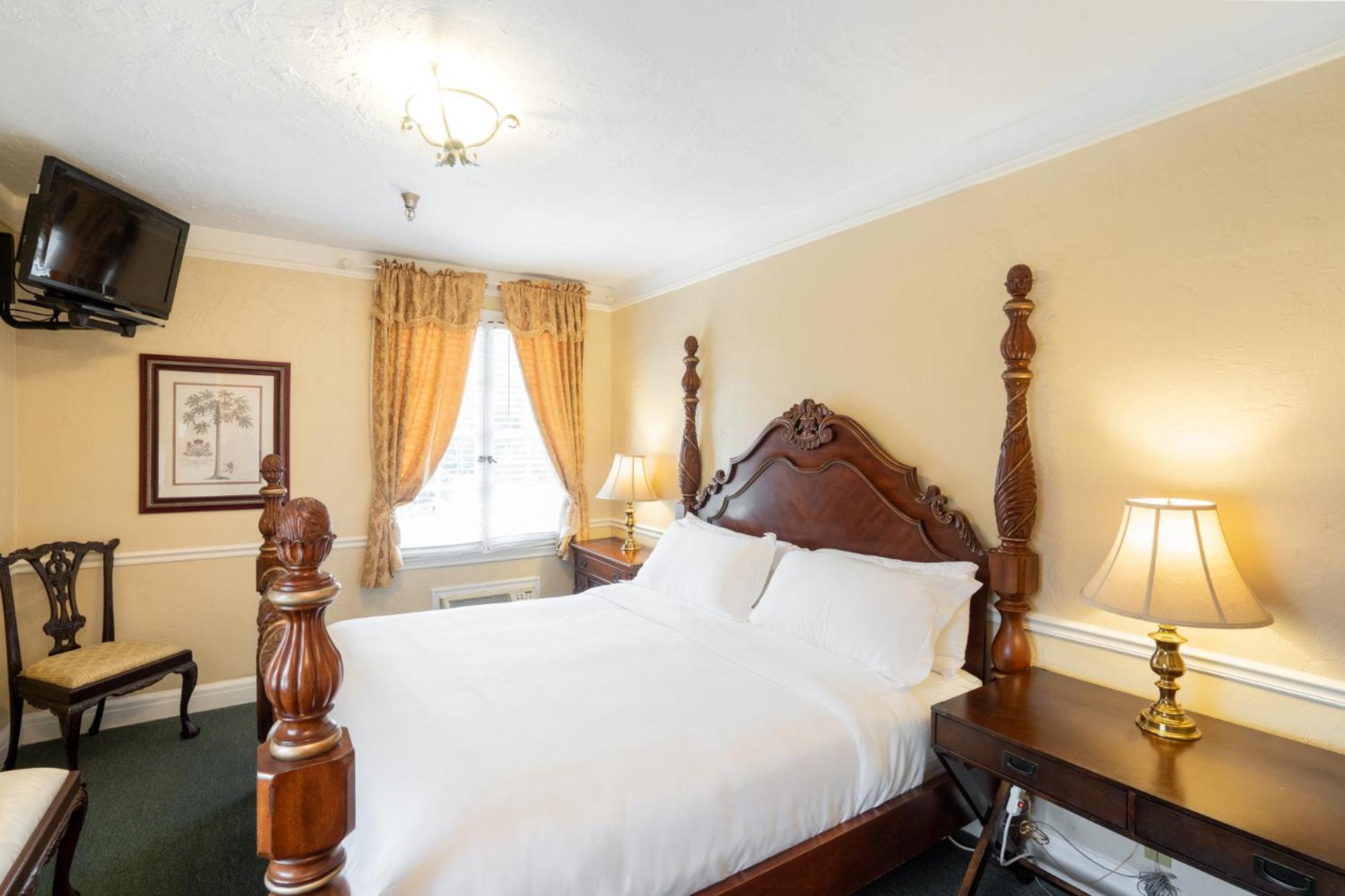 Lake Lure Inn And Spa ภายนอก รูปภาพ