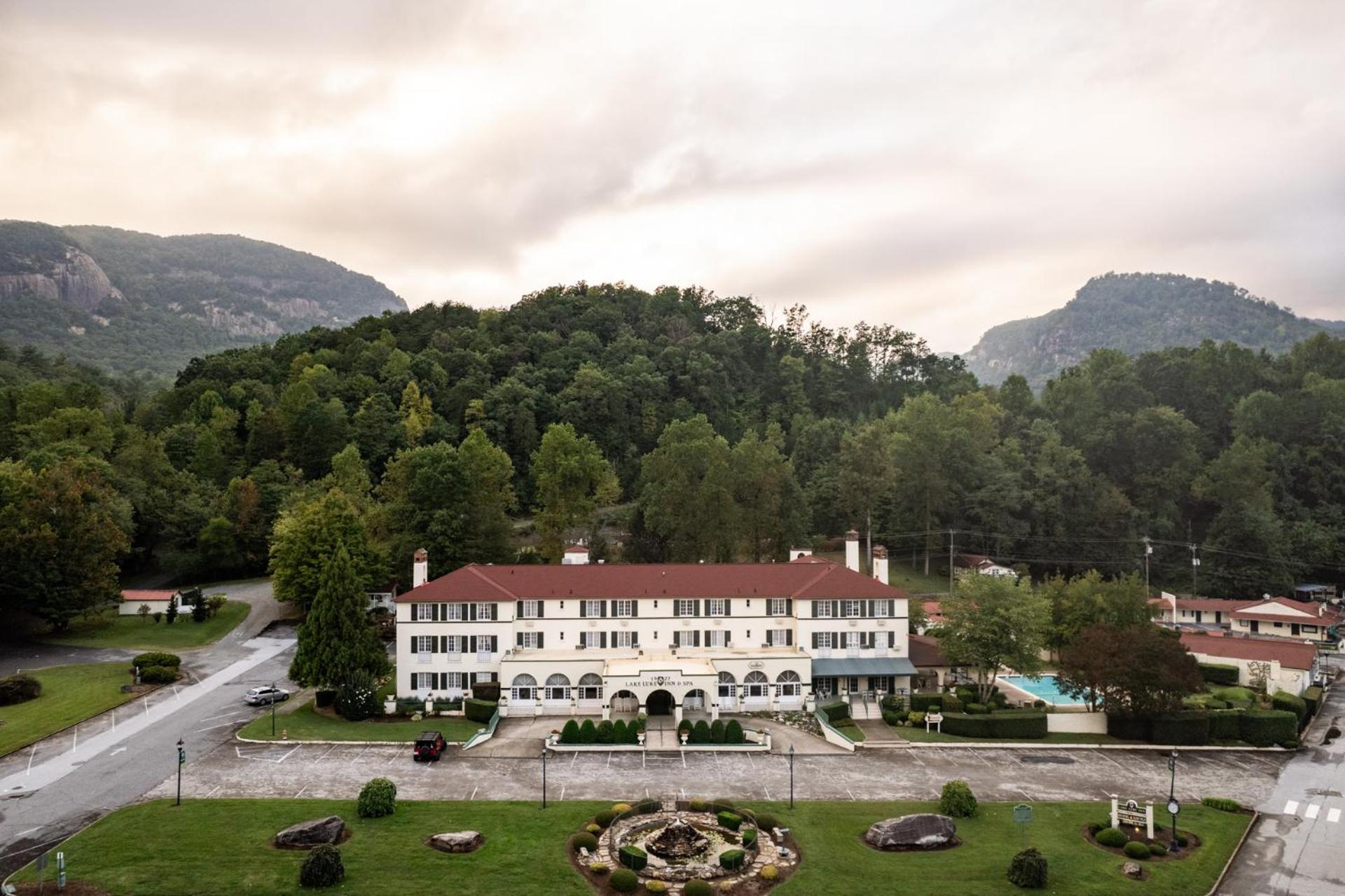 Lake Lure Inn And Spa ภายนอก รูปภาพ