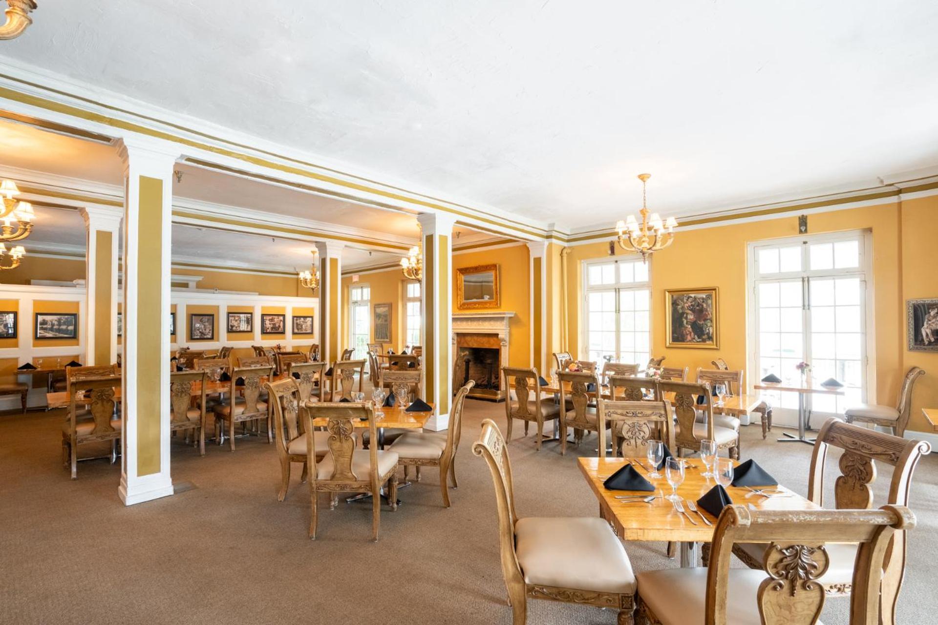 Lake Lure Inn And Spa ภายนอก รูปภาพ