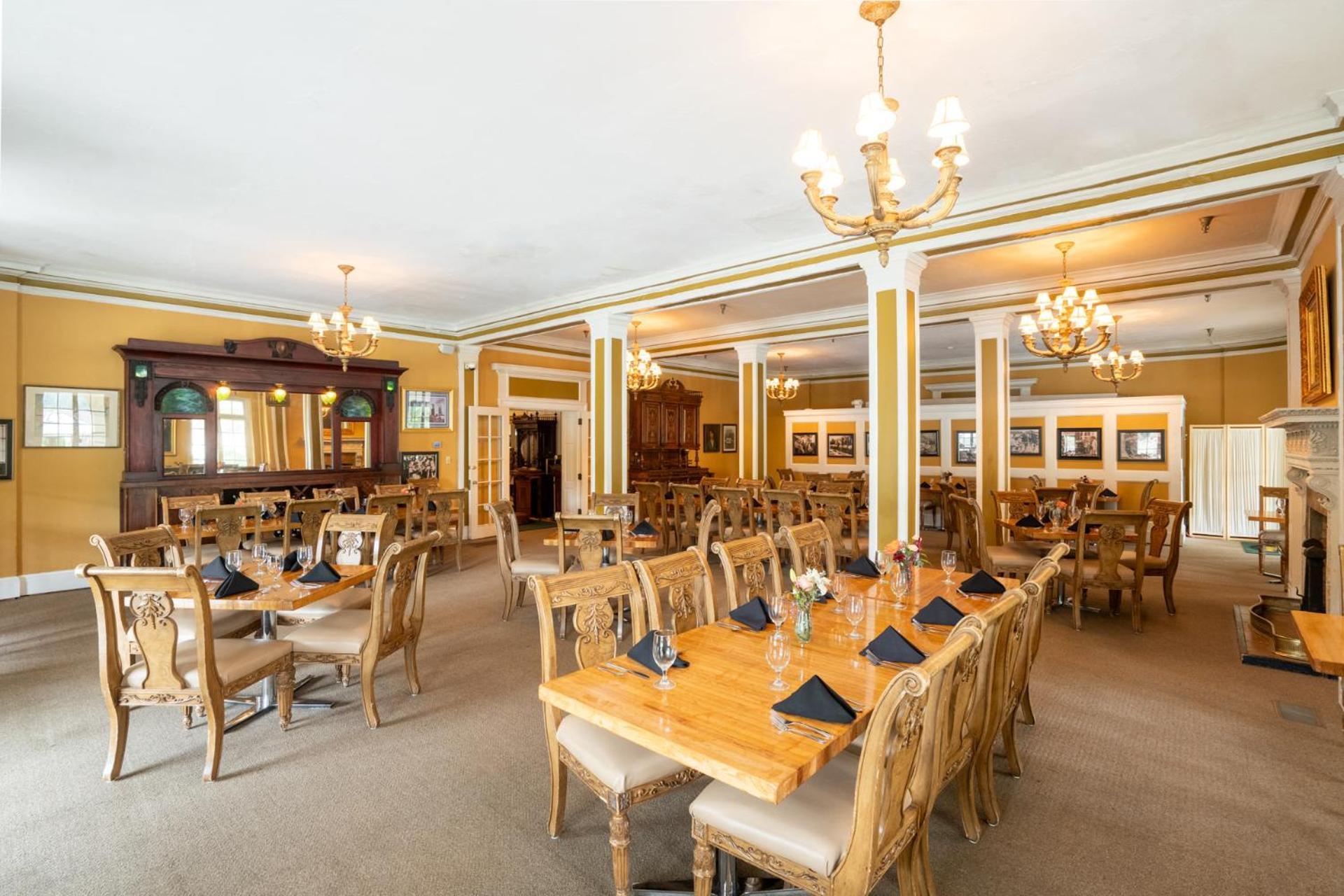 Lake Lure Inn And Spa ภายนอก รูปภาพ